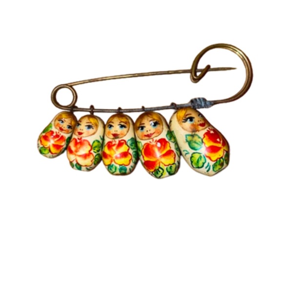 Russian Stacking Doll pin - Picture 1 of 1